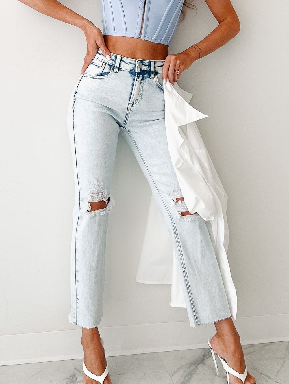 Risen High-Rise Knee Distressed Raw Hem Riley Ankle Jeans 7/28